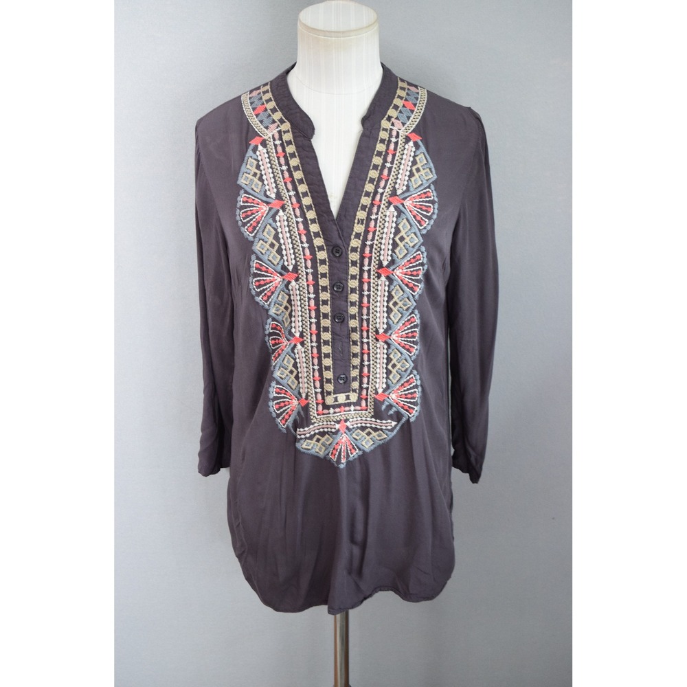 Luna Moon Tunic Top Small Grey Embroidered Boho Roll Tab Rayon Blouse Anthro